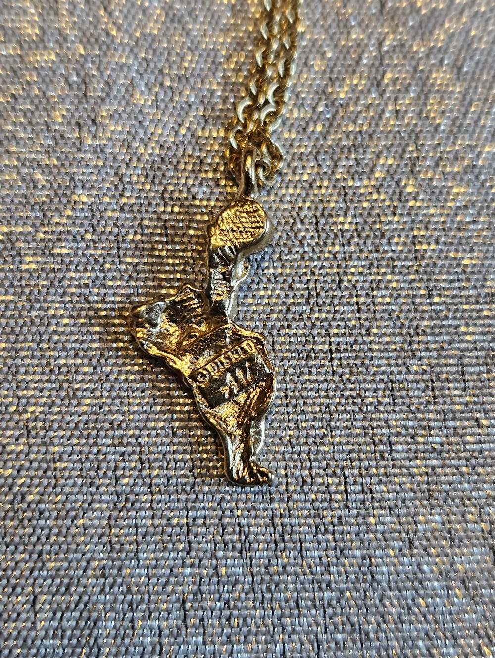 Pooh Bear Gold Tone Necklace With Rhinestone - Picture 4 of 6
